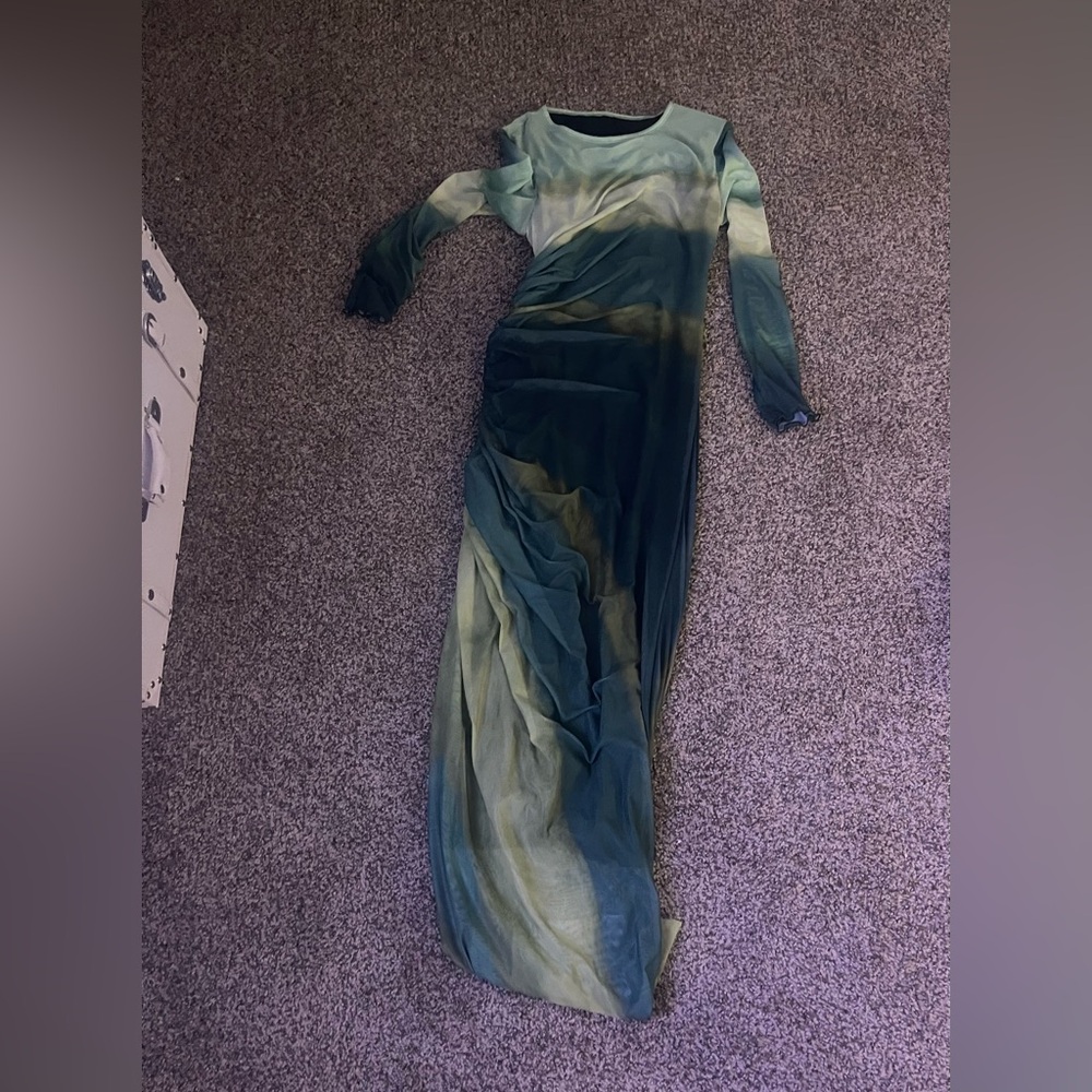 Womens SHEIN double lined stretch gathered long sleeve green dress